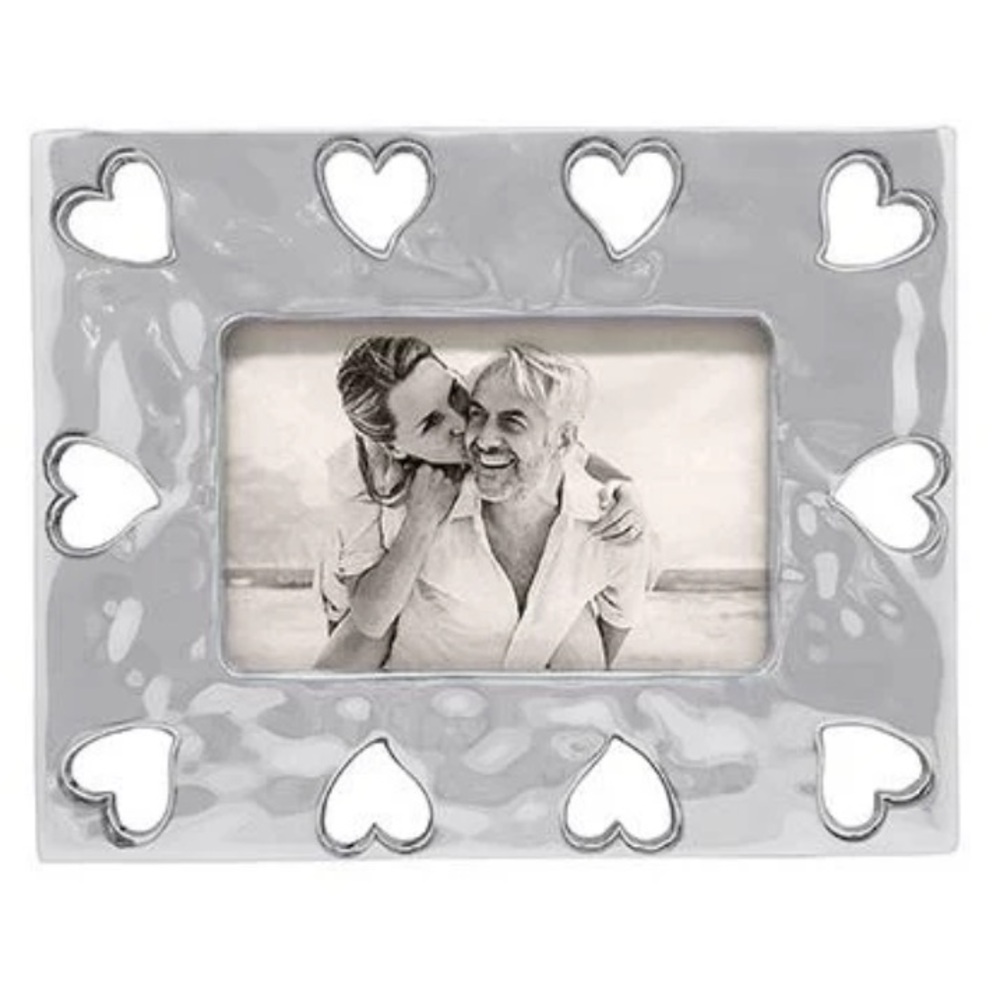 Mariposa Open Heart Border Frame, 4" x 6”